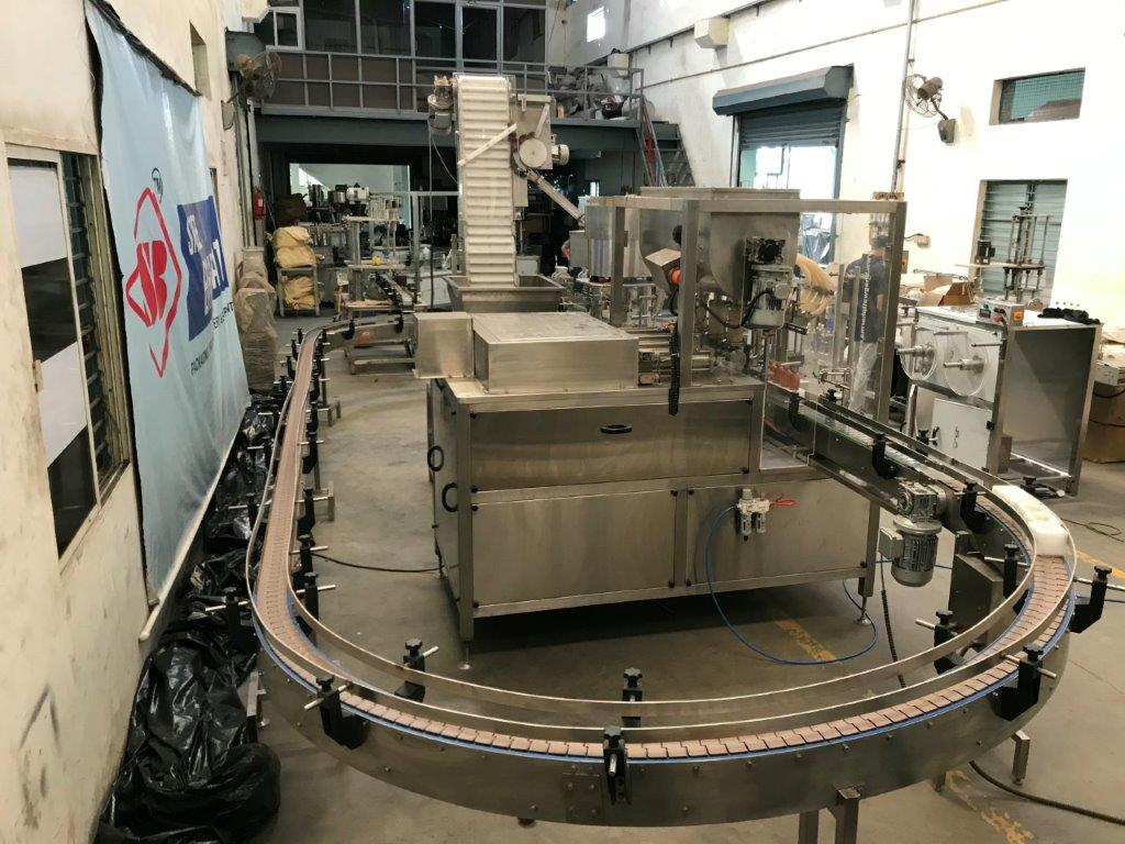 Slat Chain Conveyor Belt for Lotion Filling Machine