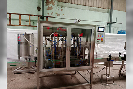 Edible Oil Filling Machine