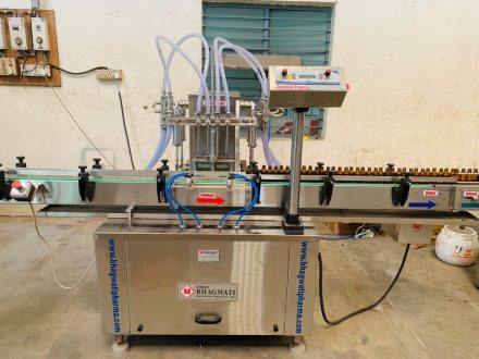 Volumatric-Liquid-Filling-Machine-1